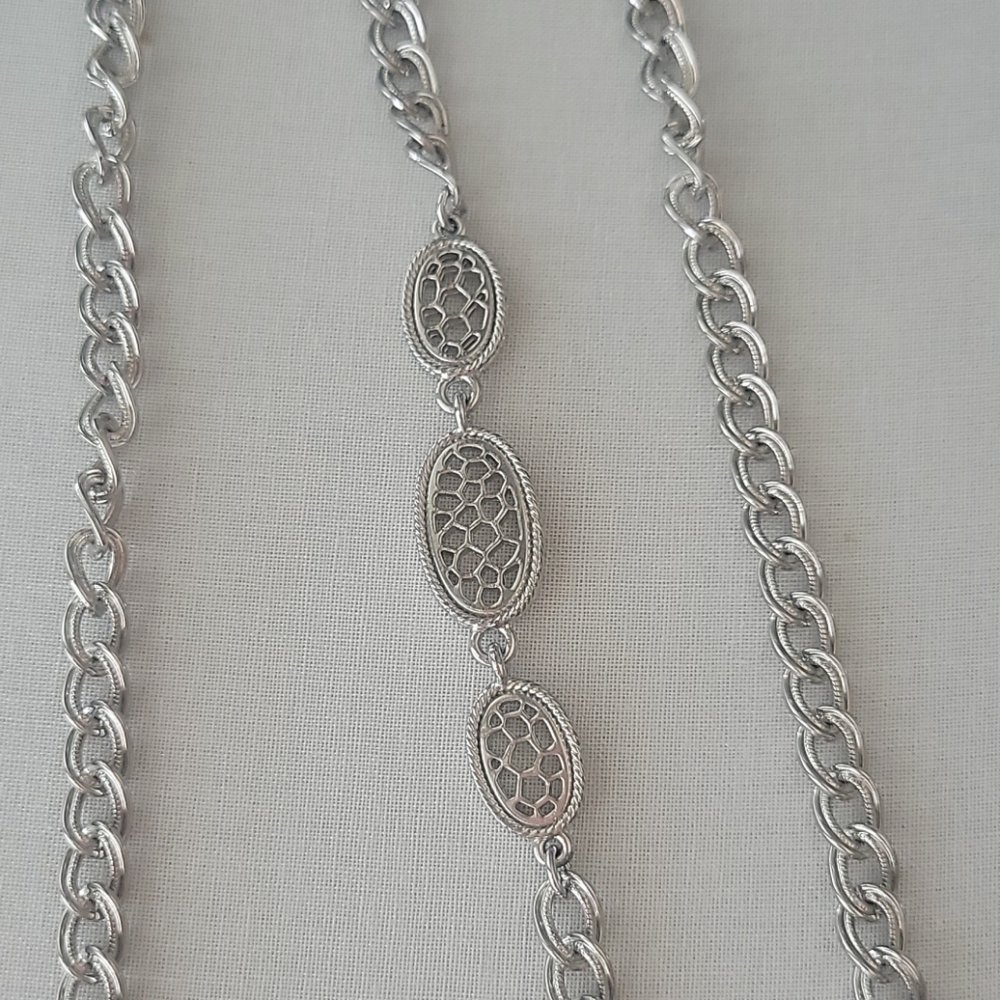 Necklace - Picture 2 of 3